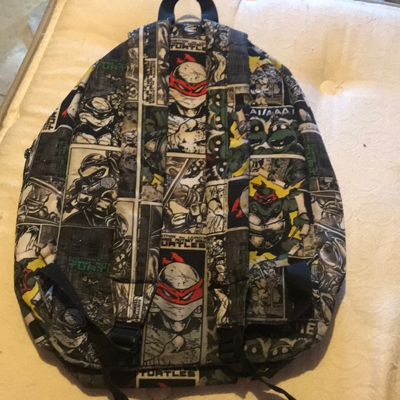 TMNT backpack - Picture 2 of 3
